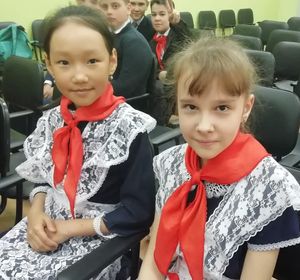 50 красноярских школьников сегодня приняли в пионеры