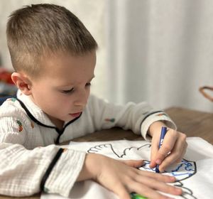 5 лоскутных одеял для бойцов СВО сшили в детском саду Красноярска